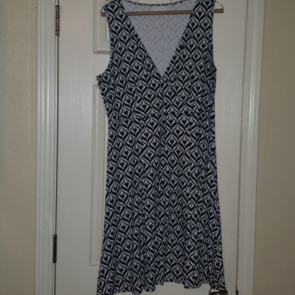 New York and Company Shell dress